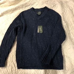Men’s Woolrich medium V Neck Navy Sweater